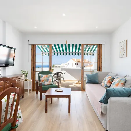 Apartment Live Torviscas Parque Royal 12 *